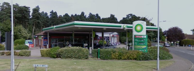 File:Woodland Garage 1990s.jpg