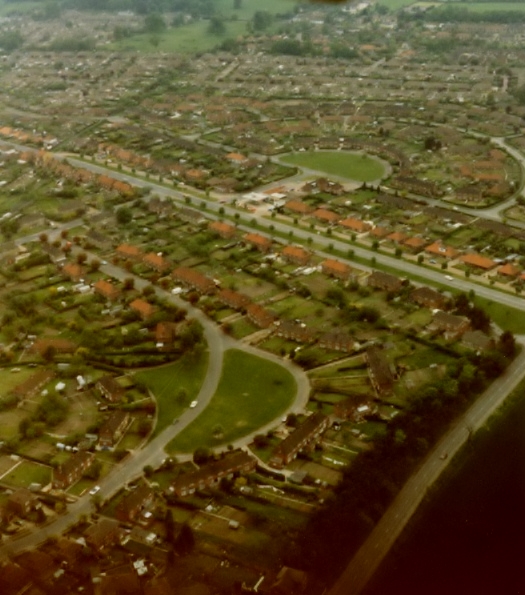 File:014r0ae300un.jpg